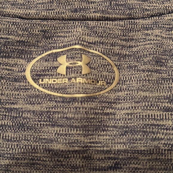 Under Armour  Heat Gear Short Sleeve - Picture 4 of 5